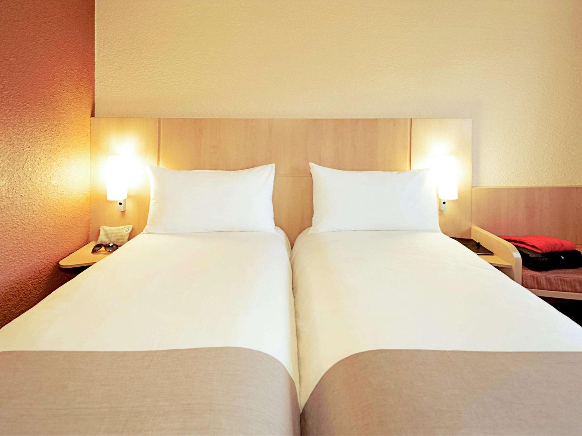 ibis Paris Porte D'Orleans Montrouge Buitenkant foto